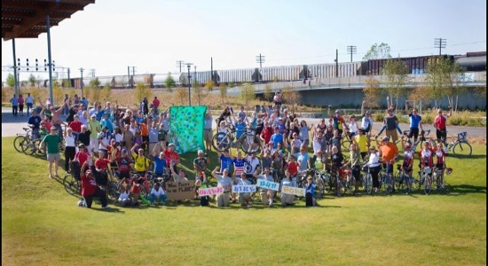 Great%20Railroad%20Park%20Ramble%20group%20photo%20provided%20by%20Monika%20Duran%20Photography.
